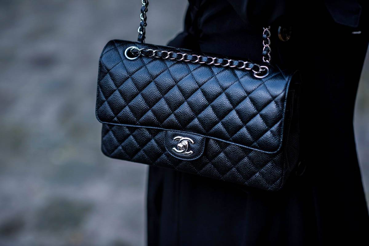 the_wild_parisian_black_and_white-9